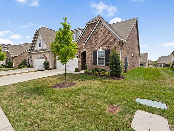 2nd image of 1107 Fiona Dr