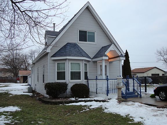 3rd image of 10040 S Merton Ave