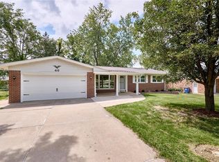46 Cloverdale Dr, Saint Charles, MO 63304