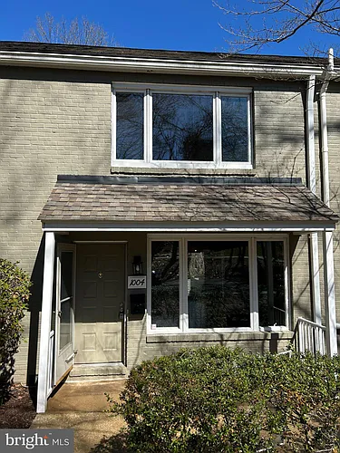 1004 Dreams Landing Way Photo 1