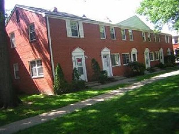 1st image of 461 Kenwood Dr #C-3
