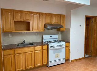 324 53rd St #2F, Brooklyn, NY 11220