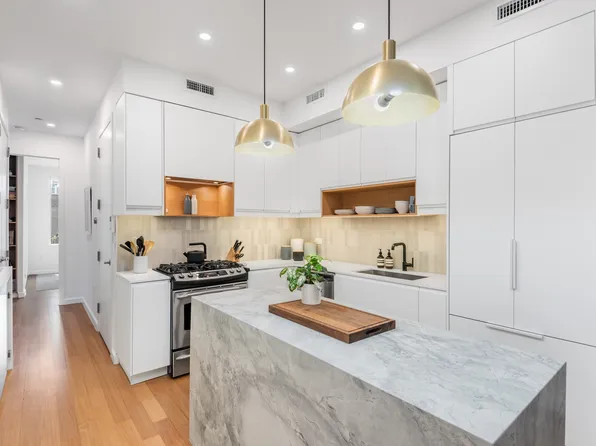 76 Roebling Street image 1 of 16