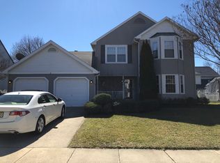 5 Watson Dr, Mount Laurel, NJ 08054