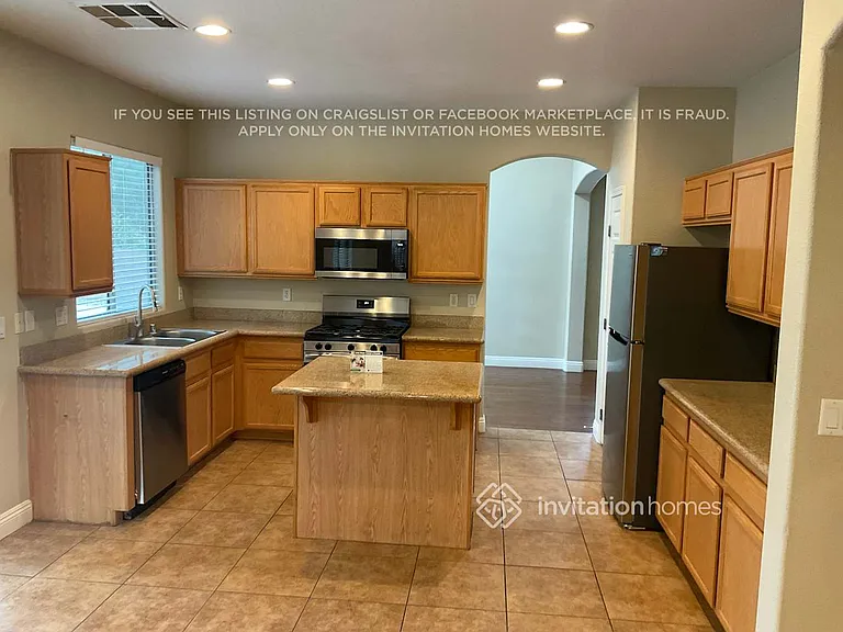 5308 Rizari Ct — Photo 4
