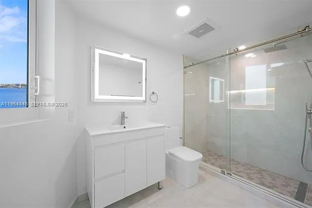 665 NE 25th St #1502 — Photo 14