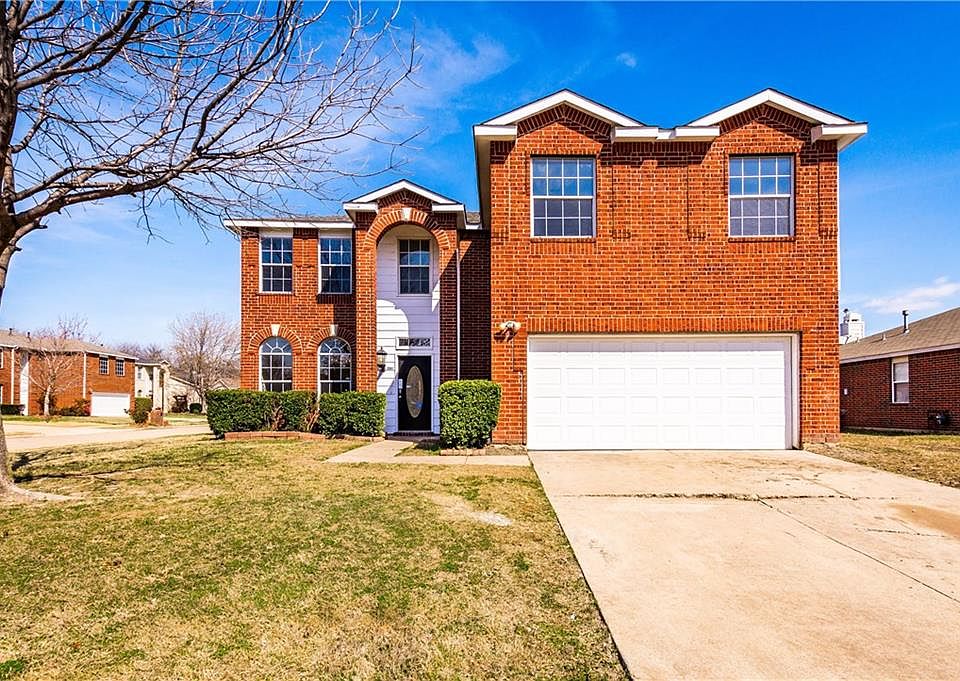 1st image of 2001 Hickory Dr