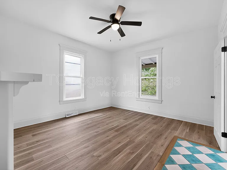 1527 Farland Ave — Photo 11