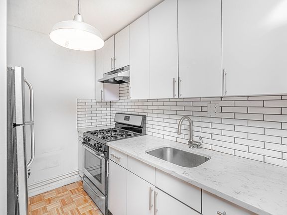 2nd image of 43 Lexington Ave APT 3