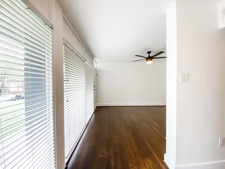 2990 Rhodes Cir S #1-111 — Photo 4