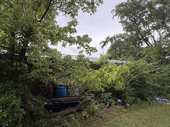 5th image of 1103 Cartwright Cir N