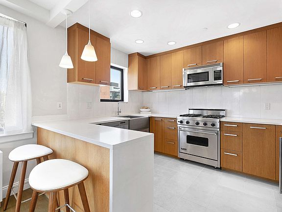 4th image of 153 Bowery Unit Ph-6