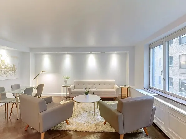 1049 5th Avenue image 1 of 8