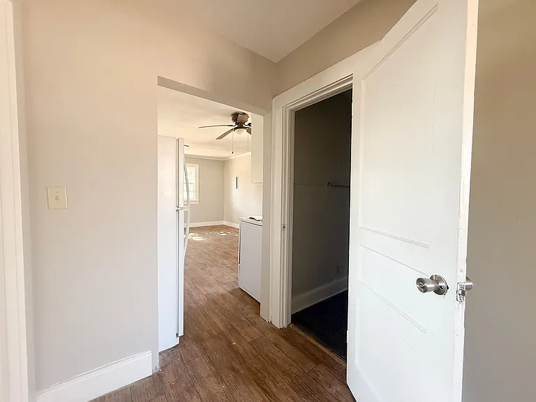 158 King St — Photo 13