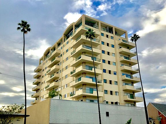 3rd image of 1155 N Brand Blvd Unit 1006