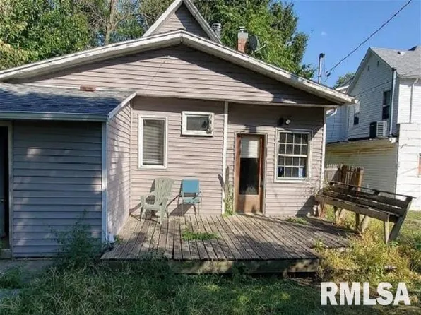514 S Johnson St, Macomb, IL 61455