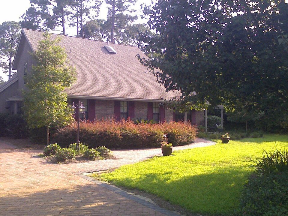 Turnberry Cove