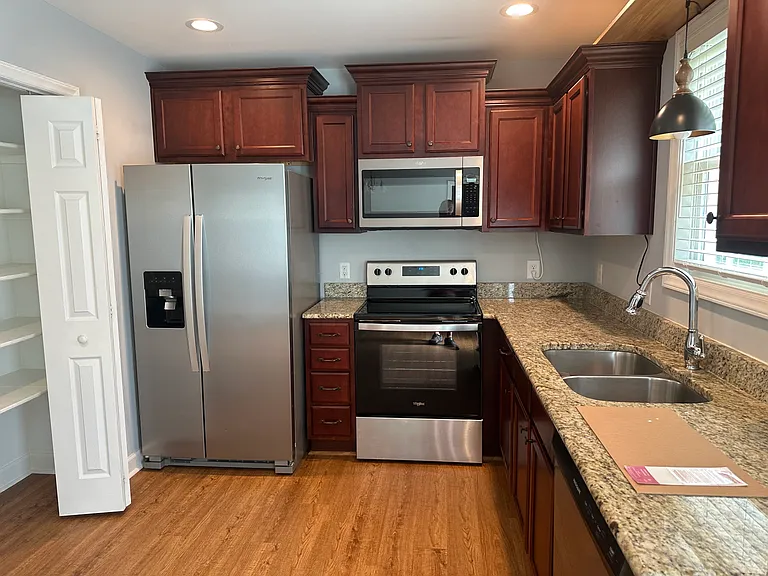 831 Eagles Nest Dr — Photo 10