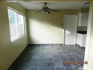 3rd image of 3705 S McDowell St