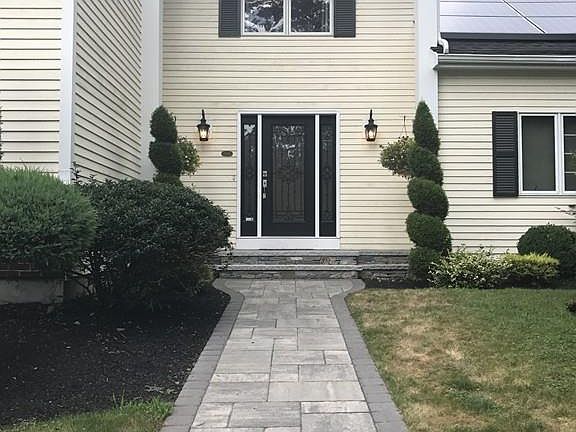 2nd image of 1638 West St