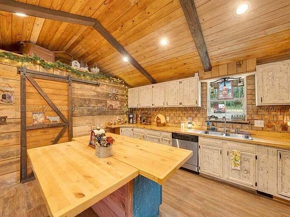 4th image of 1200 Number 2 Hill Rd