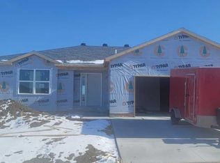1524 SW 28th St, Lincoln, NE 68522