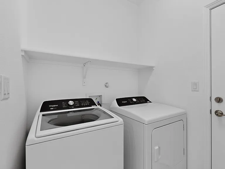 280 Prism Ave SW — Photo 34