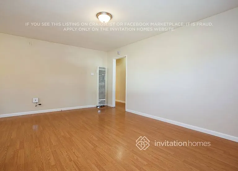 2980 Rollingwood Dr — Photo 6