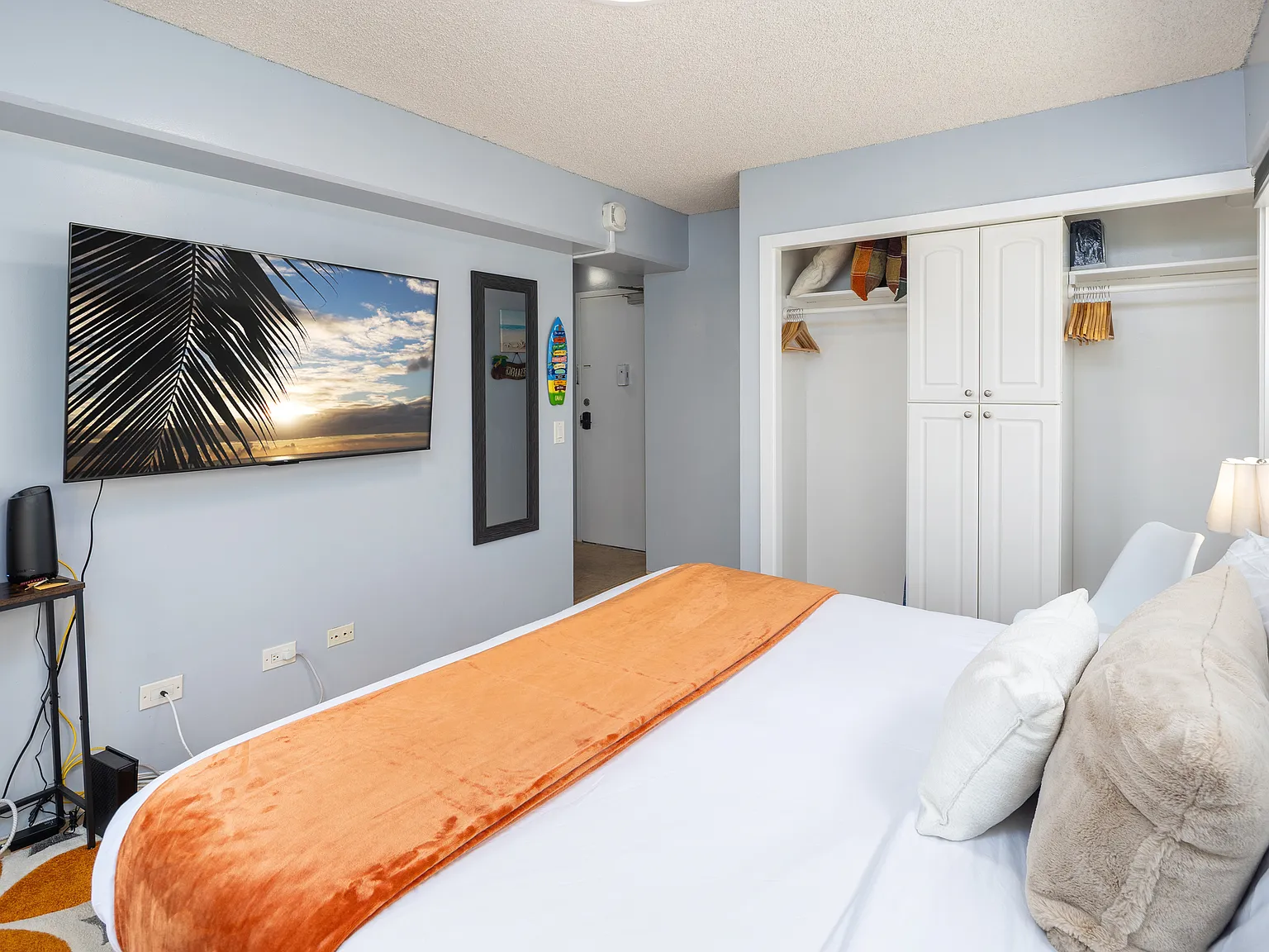 1 bed, $2,400 — Photo 3