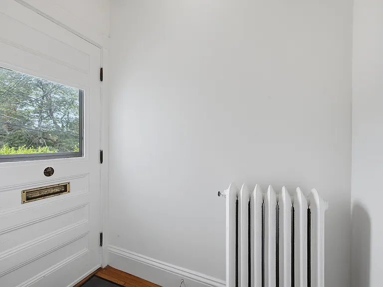 8 Mason St #8 — Photo 6