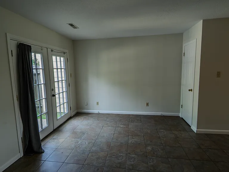 707 Walker Rd — Photo 8