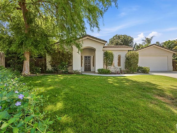 2nd image of 2812 Chiselhurst Ct