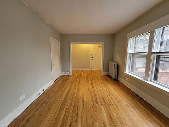 4th image of 536 Hinman Ave Unit S1