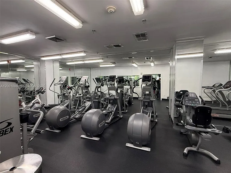 850 N Miami Ave #W-1806 — Photo 23