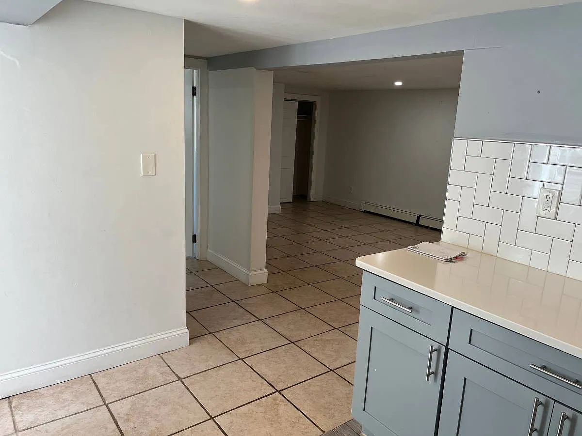 1 bed, $2,000 — Photo 4