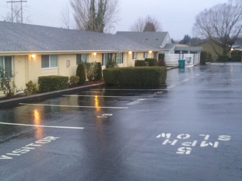 2nd image of 8910 NE 15th Ave APT 1