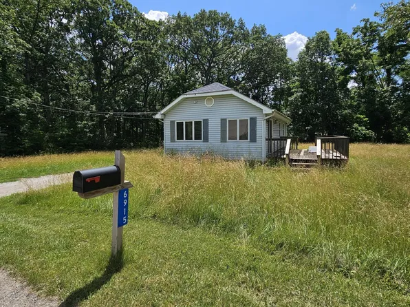 6915 W 130th Pl, Cedar Lake, IN 46303