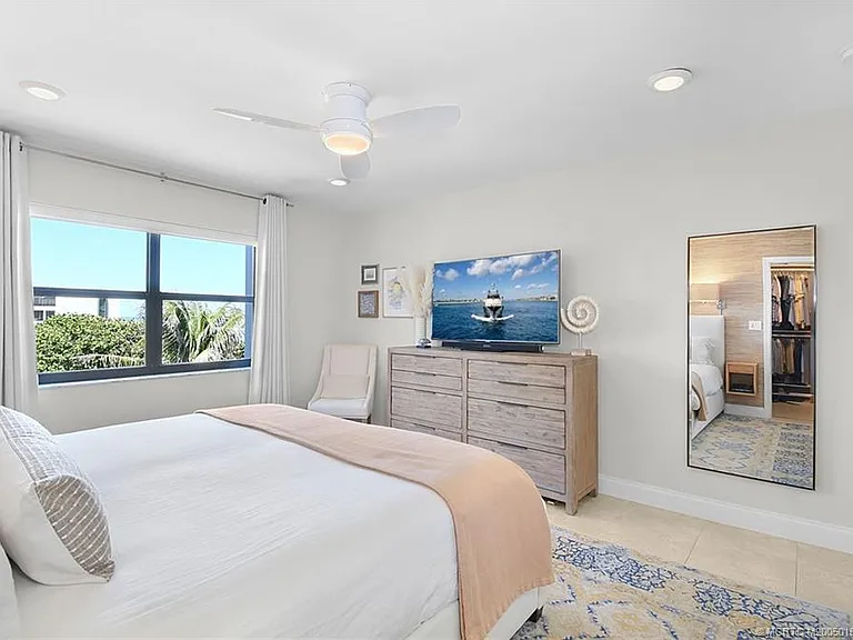 1289 NE Ocean Blvd #11 — Photo 27