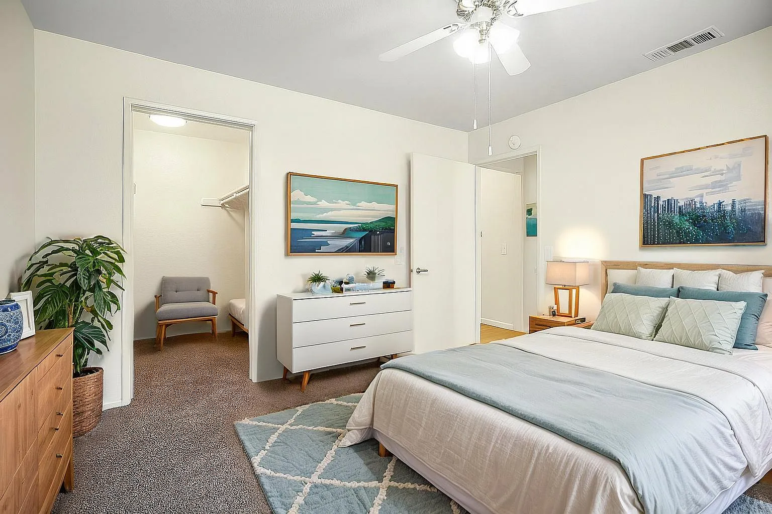 1 bed, 600 sqft, $1,350 — Photo 1