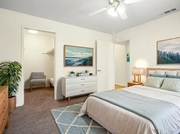 351 N Kirby St #1B, Hemet, CA 92545