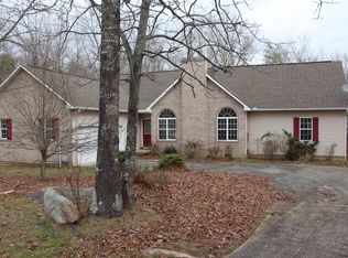 192 Laurelwood Ln, Crossville, TN 38555