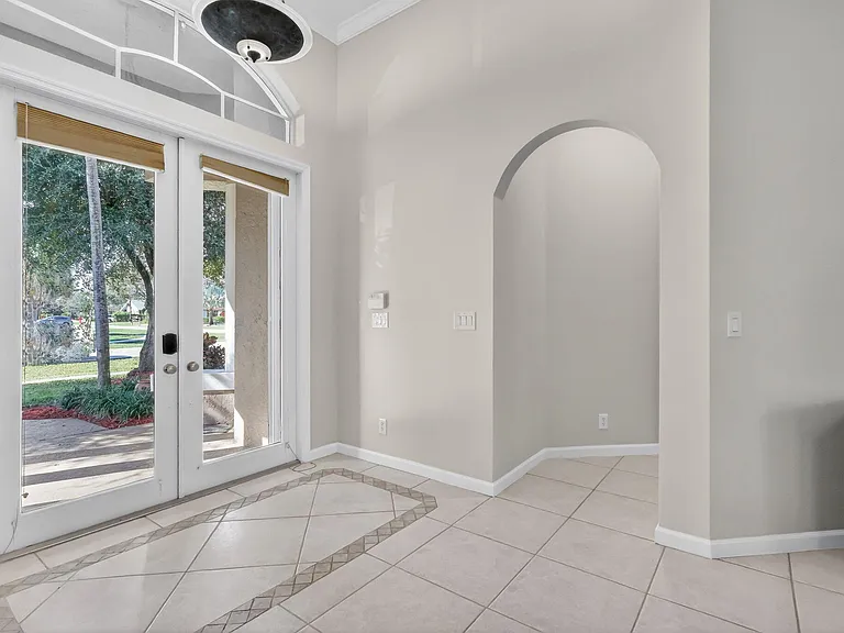 1500 Firethorn Dr — Photo 5