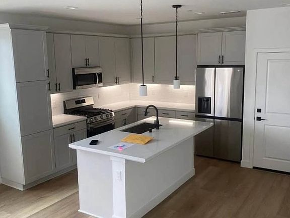 2nd image of 1103 Tiburon Way
