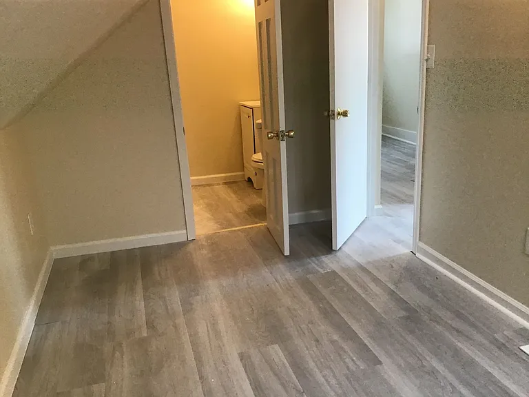 5703 N 36th St — Photo 3