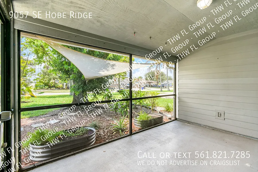 9057 SE Hobe Ridge 2 bedroom Condo! — Photo 2