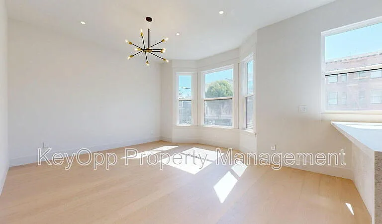 489 Guerrero St — Photo 11
