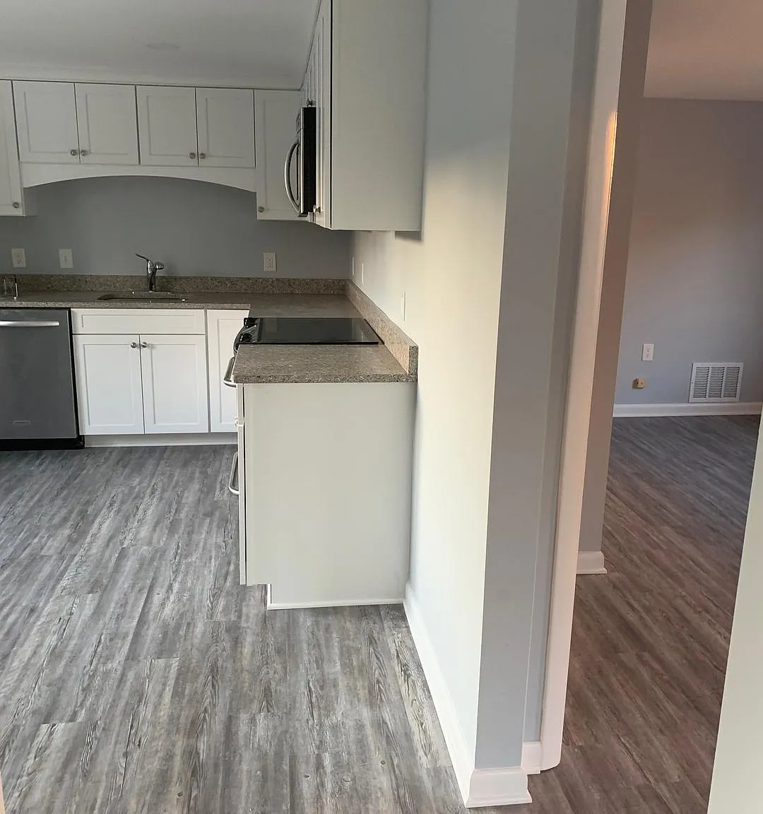 1 bed, $1,729 — Photo 3