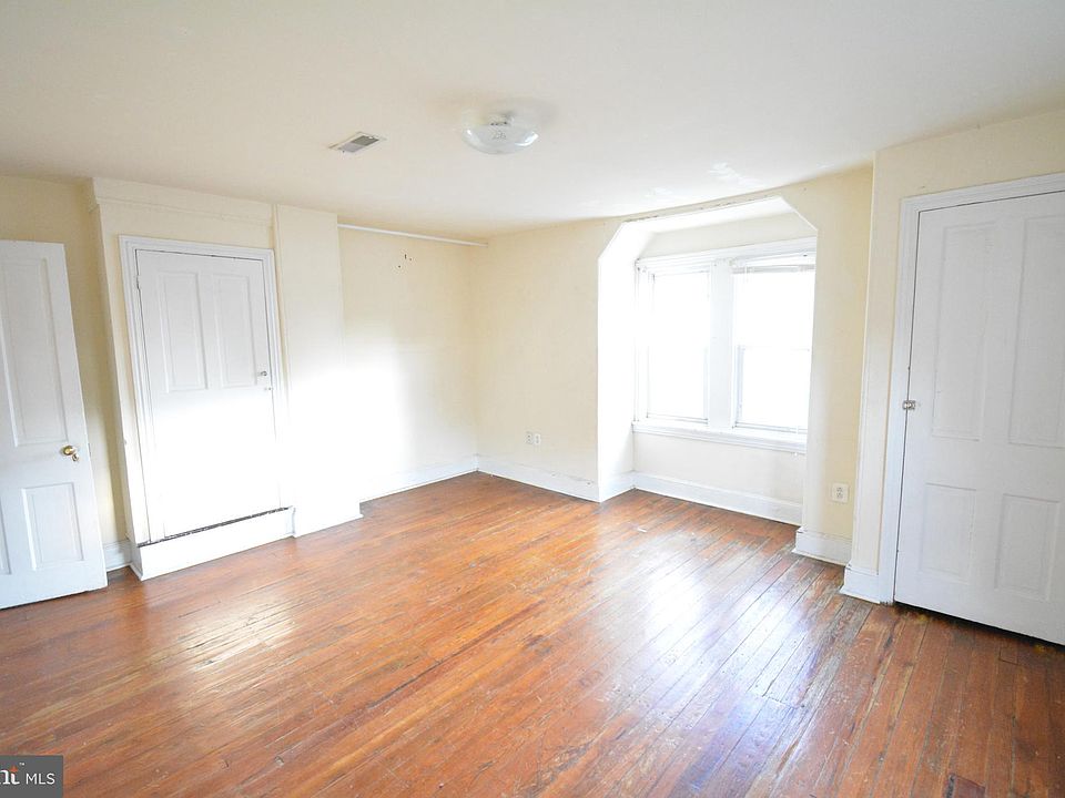 1st image of 3515 W Allegheny Ave #3
