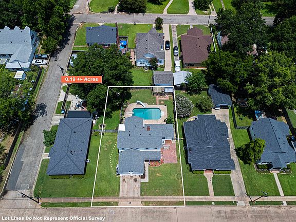 4th image of 403 E Merritt St