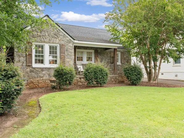 119 Lanneau Dr, Greenville, SC 29605